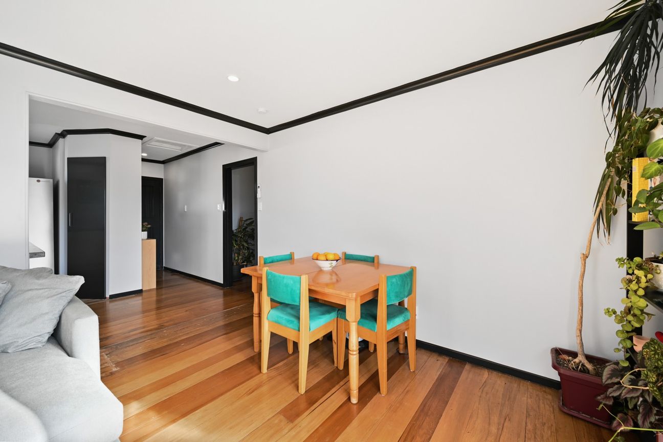 Classic | Renovated | Potential for Granny Flat - Aanzicht 6
