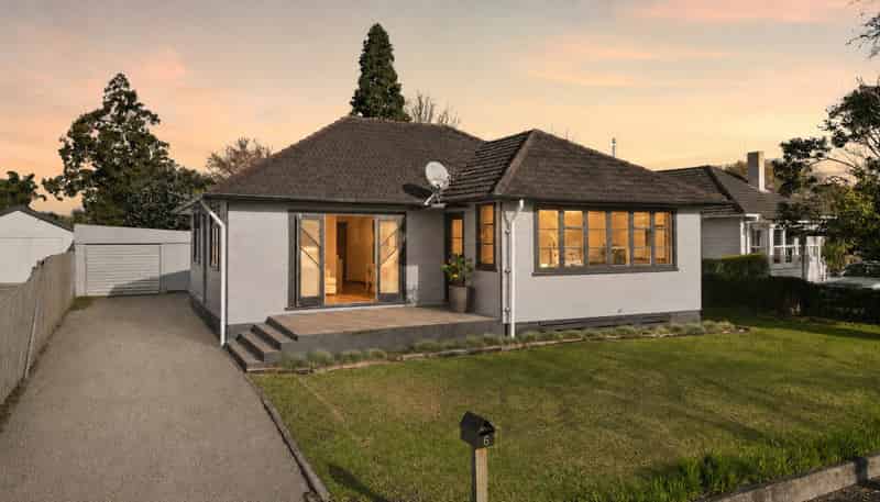 6 Sare Crescent, Fairfield