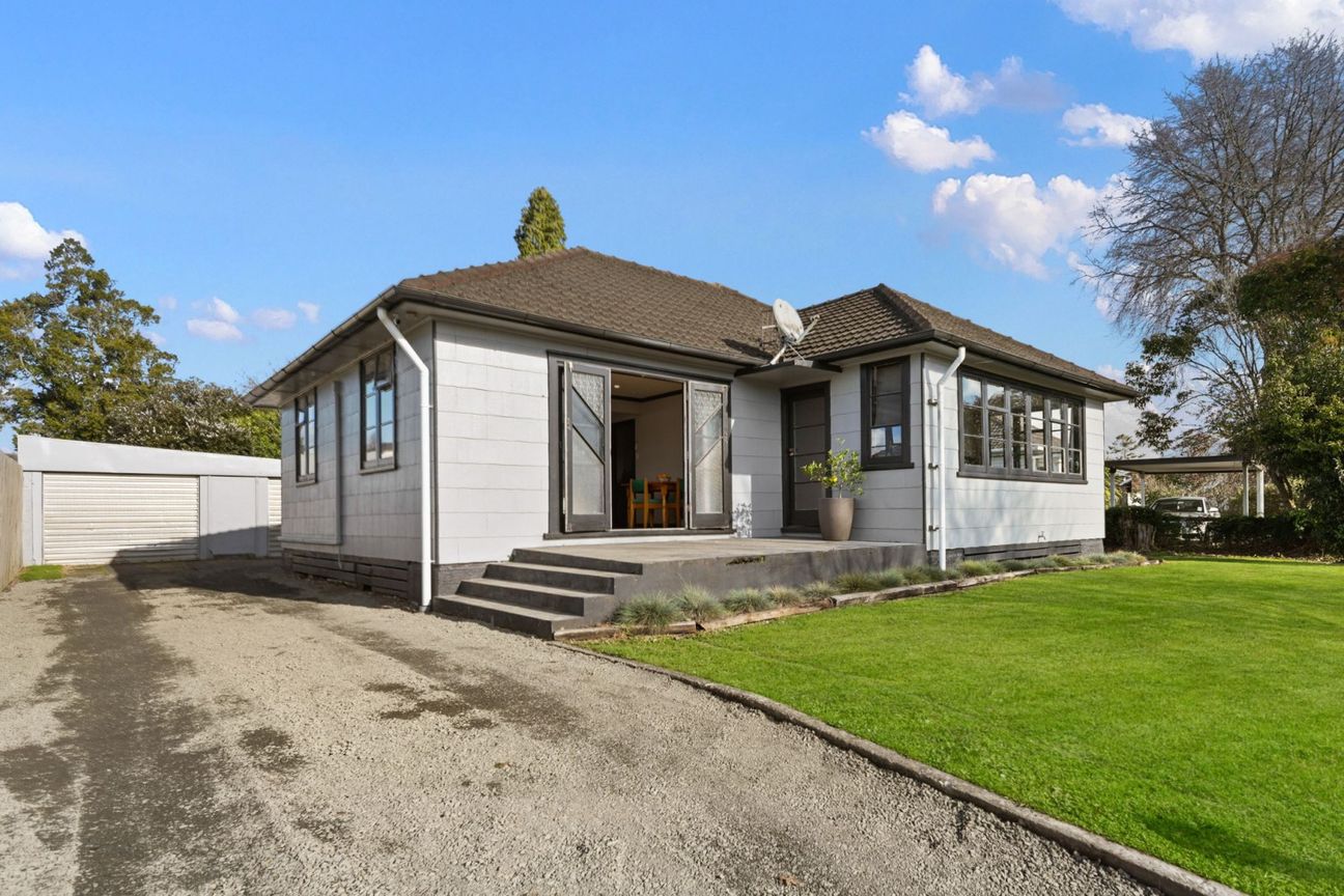Classic | Renovated | Potential for Granny Flat - Aanzicht 2