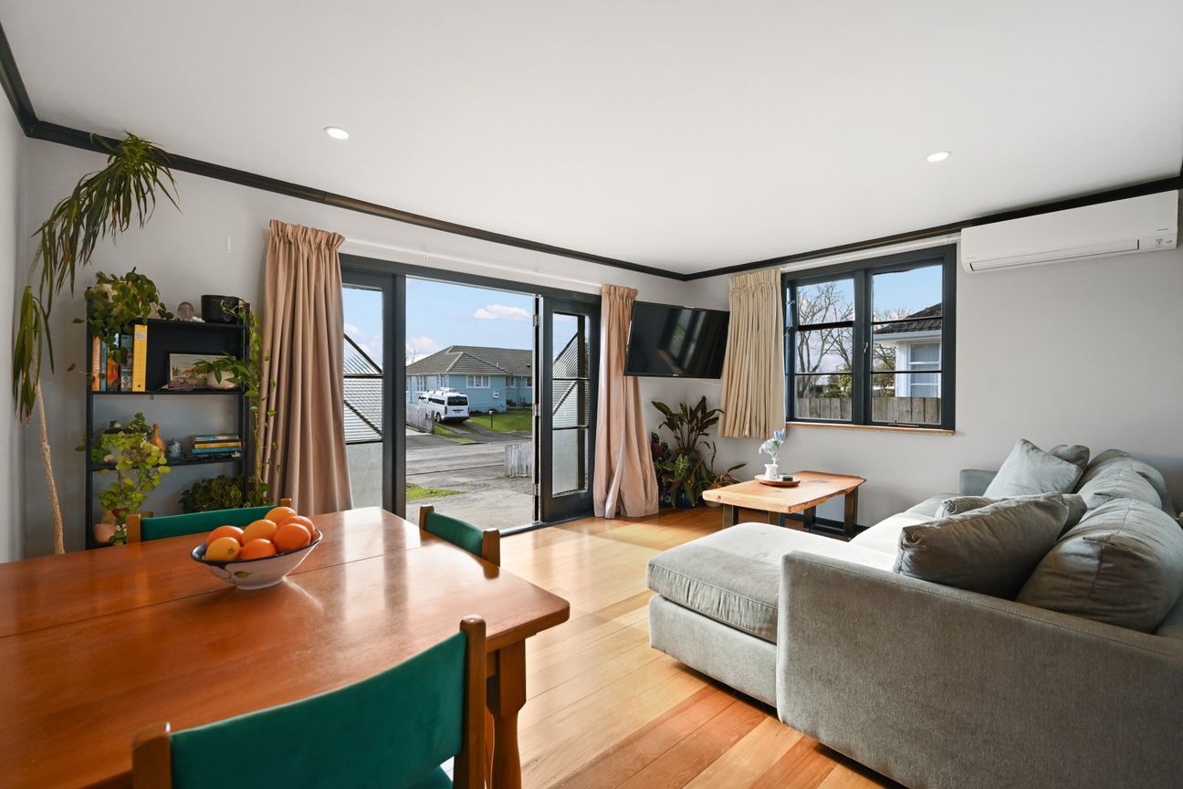 Classic | Renovated | Potential for Granny Flat - Aanzicht 4