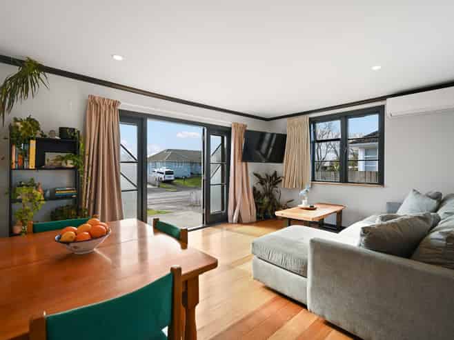 6 Sare Crescent, Fairfield
