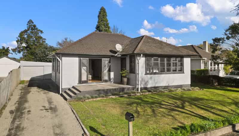 6 Sare Crescent, Fairfield