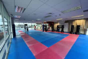 OPEN-PLAN WILLIAM PICKERING DANCE/FITNESS STUDIO
