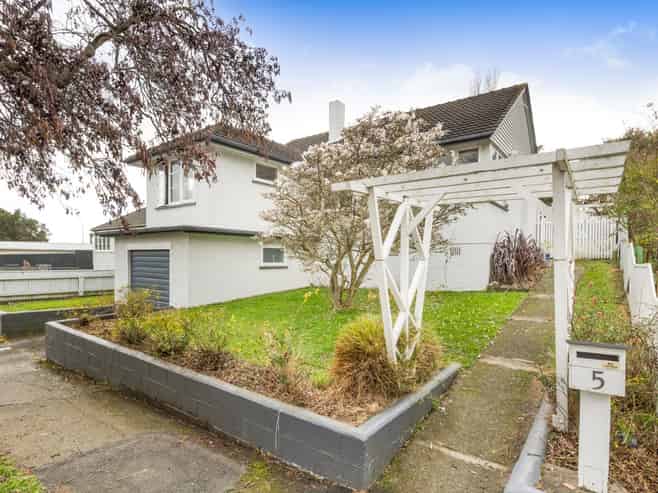 5 Ngarimu Street, Roslyn