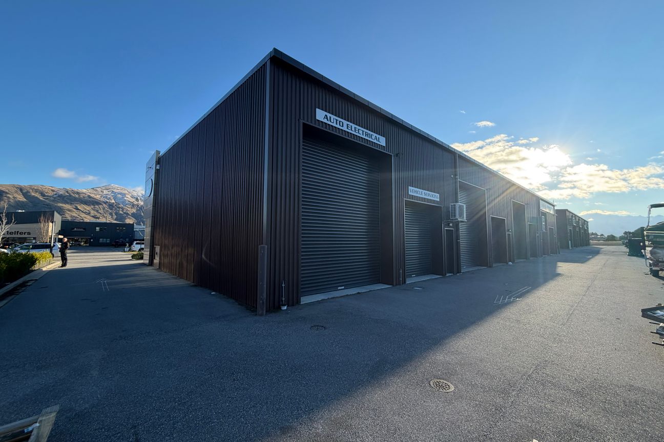 Modern Premises for Lease in Wanaka - Vista 5