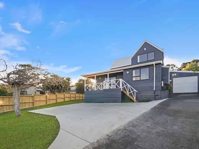 19 Atlantis Place, Totara Vale