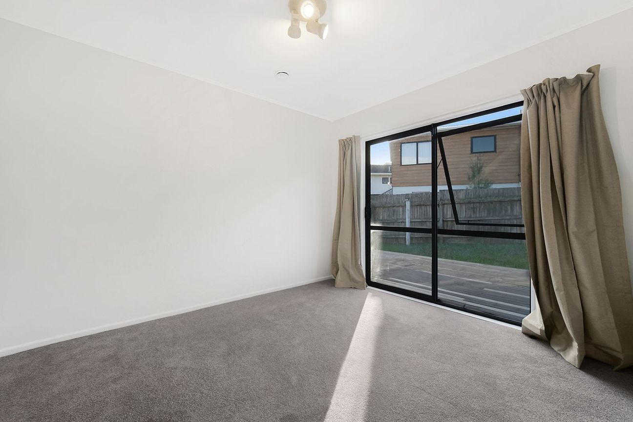 Spacious Family Home - Totara Vale - Bild 4