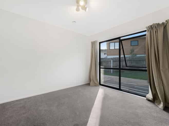 19 Atlantis Place, Totara Vale