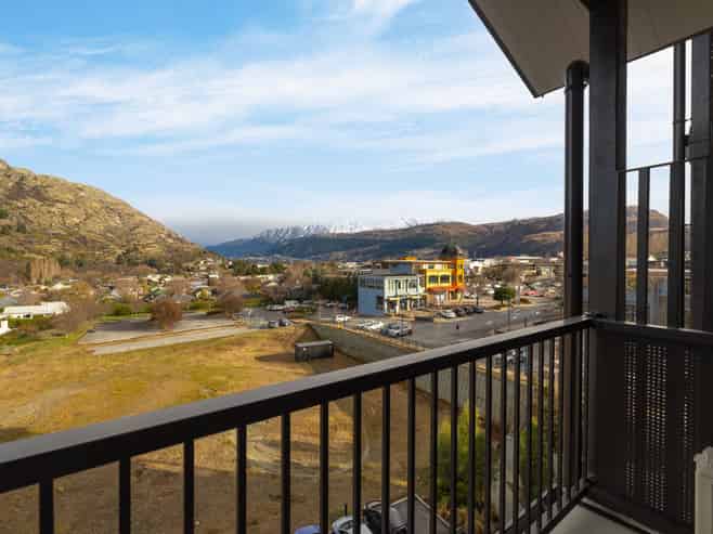 610/10 Copper Beech Avenue, Frankton