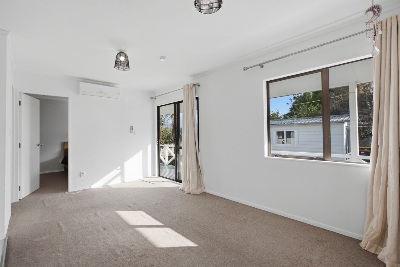 Tidy 2-Bedroom 2 Bathroom Home in a Convenient Location - Bild 5