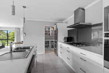 7 Pebble Brook Road, Wainui