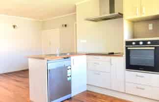 9/3 Rocklands Avenue, Mount Eden