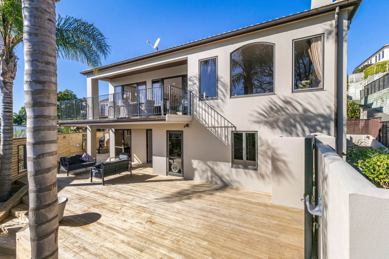 Owners Have Moved | Must be Sold - Więcej