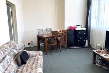 7/9 August Place, Greenlane