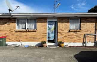 2/10 Pratt Street, Papakura