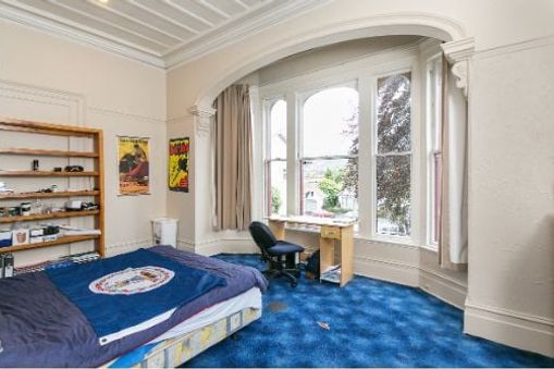 Nelson Mandela flat Cheap on Queen St – pohled 5