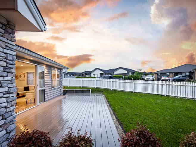 8 Gemscott Crescent, Huapai