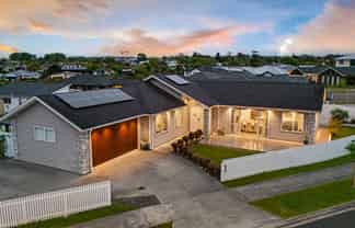 8 Gemscott Crescent, Huapai