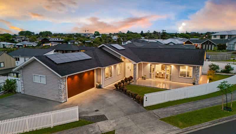 8 Gemscott Crescent, Huapai