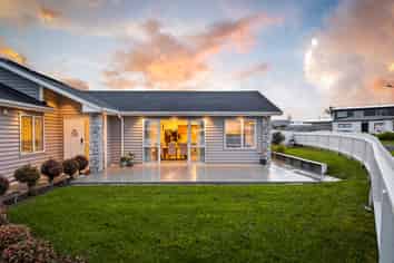 8 Gemscott Crescent, Huapai