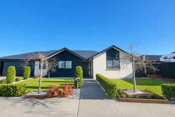 14 Four Peaks Drive, Wigram
