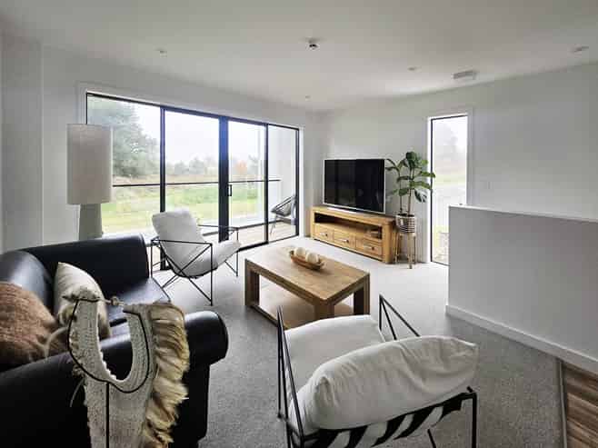 Modern Living. Commercial Edge.