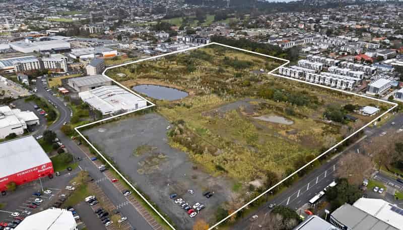 29 Crown Lynn Place, New Lynn