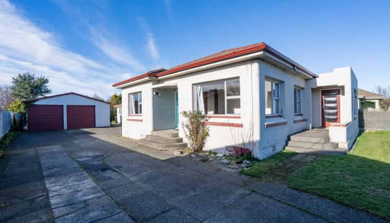 16 York Street, Strathern