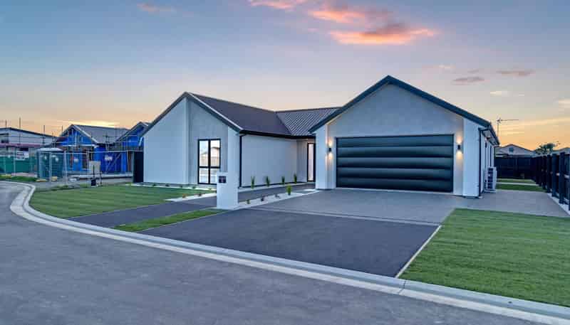 8 Hawk Cl, Rolleston