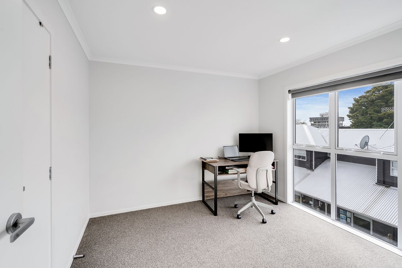 Attractive Yield, Immediate Value! - Vista 6