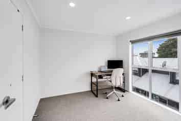 2/4 Palmerston Street, Hamilton Central