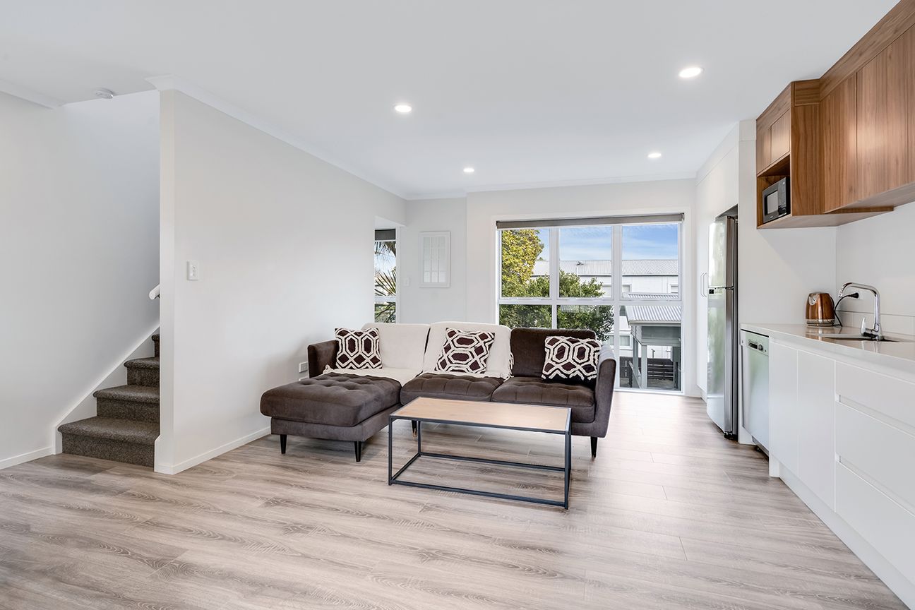 Attractive Yield, Immediate Value! - Vista 4