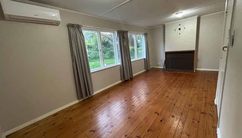 67 Tremewan Street, Tawa
