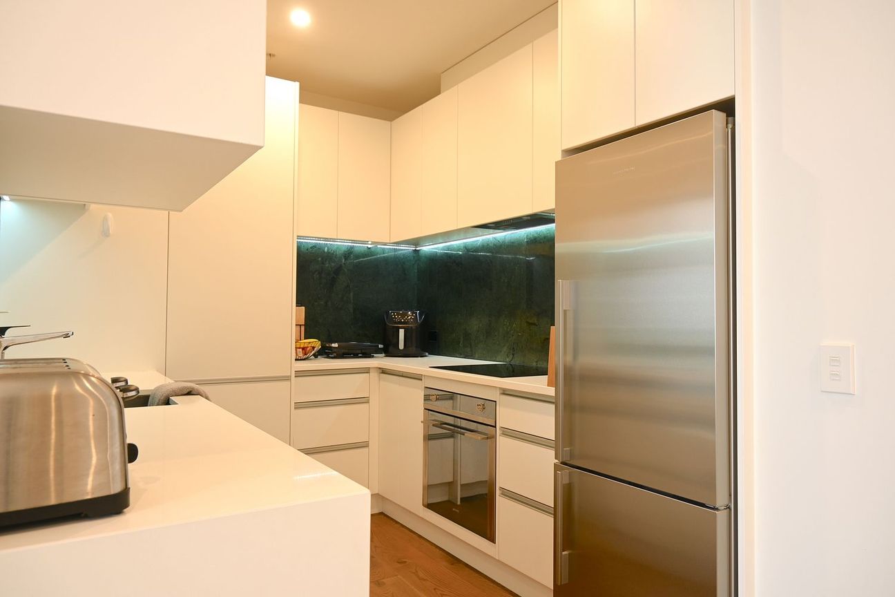 Modern 2-Bed w/ Spa & Pool – Covered parking - Meer