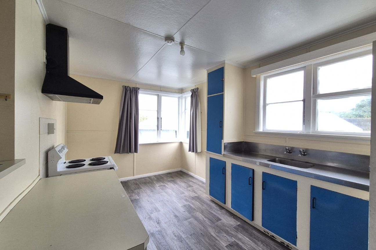 Dixon Ave, Hawera - Widok 2
