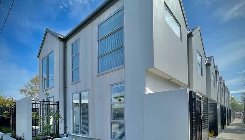 1/17 Otley Street, Christchurch Central