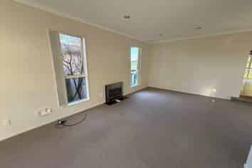 32 Bur Oak Terrace, Schnapper Rock