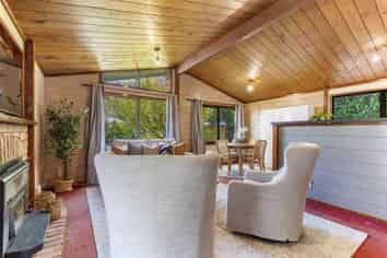 23 Ambury Place, Merrilands