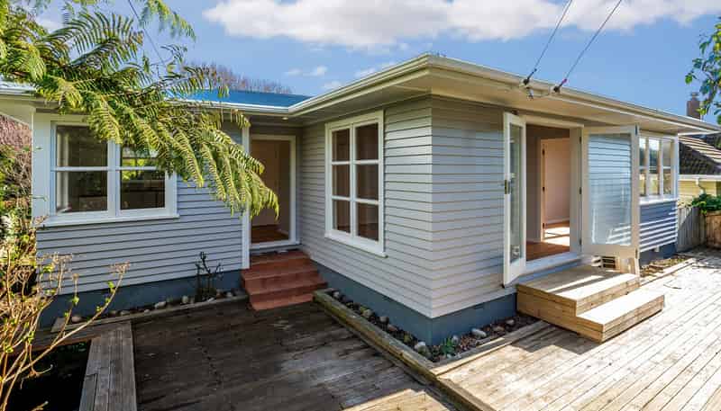 10 Anthony Street, Tawa