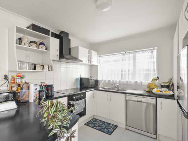 24 Pitt Avenue, Clendon Park
