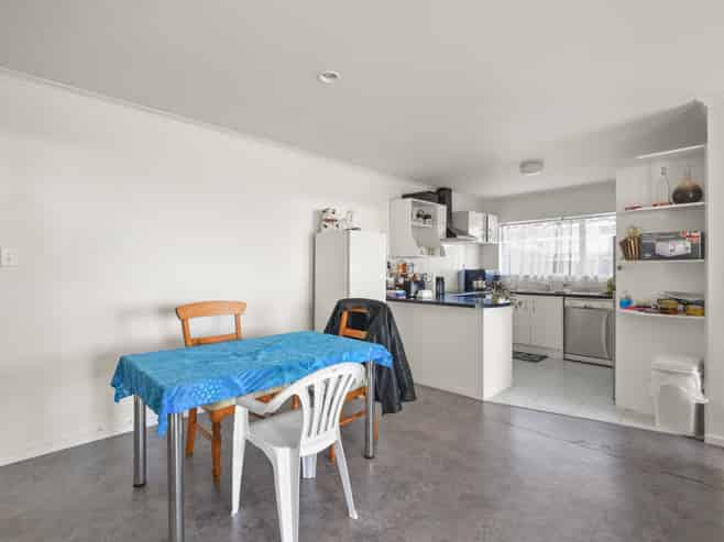 24 Pitt Avenue, Clendon Park
