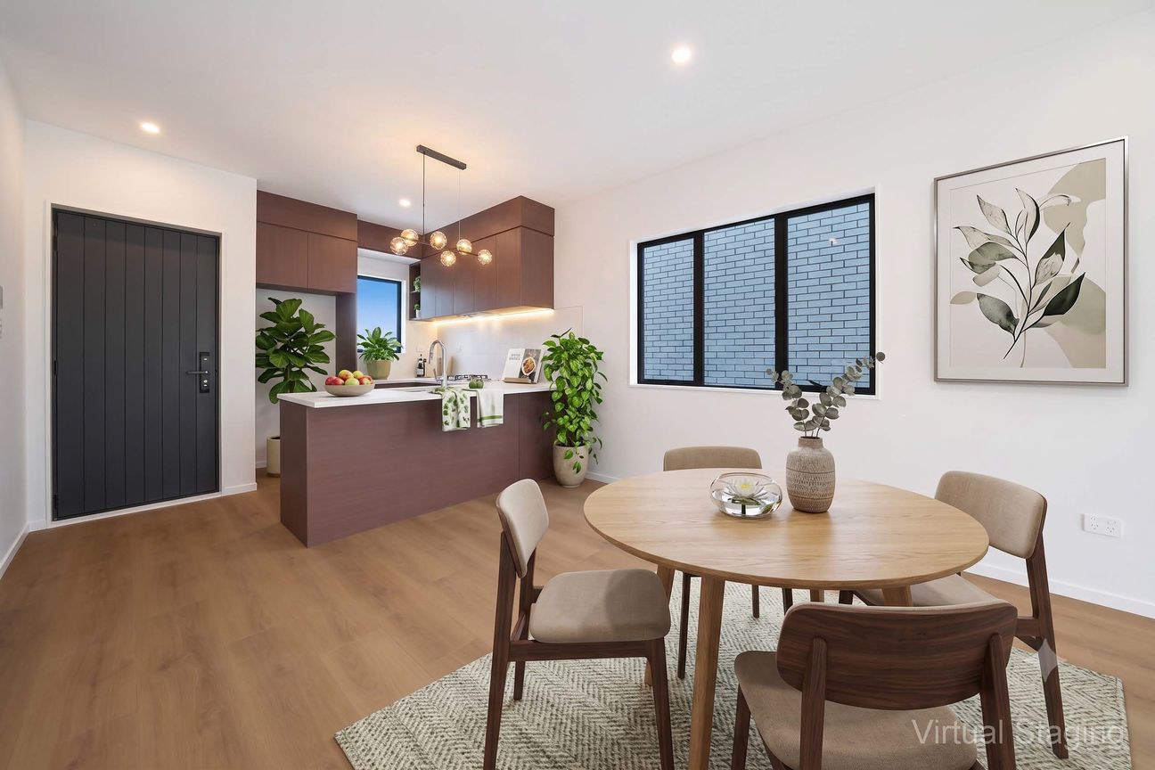 Brand-New Standalone Home in the Heart of Westgate - Widok 6