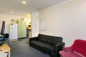 2/180 Queen Street, North Dunedin