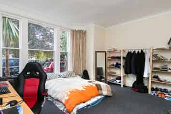2/180 Queen Street, North Dunedin