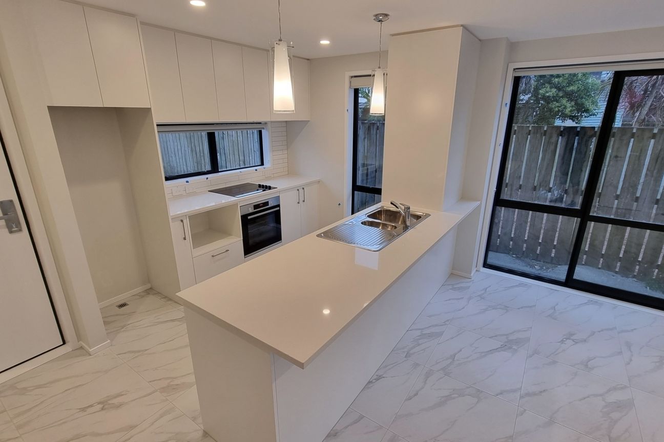 Modern, sunny and private townhouse - Vista 5