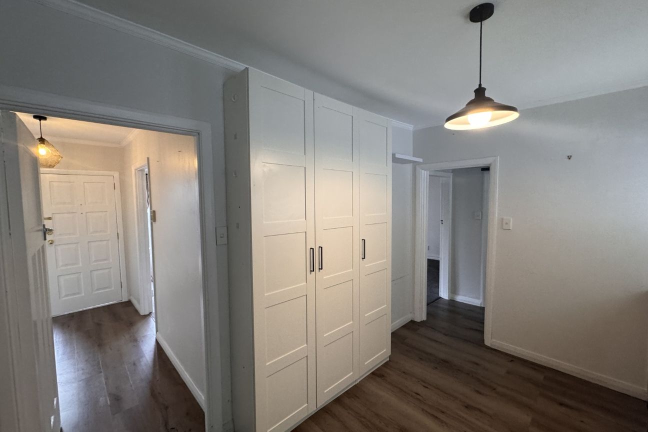 CHARACTER HOME IN THE HEART OF THORNDON: - Ansicht 4