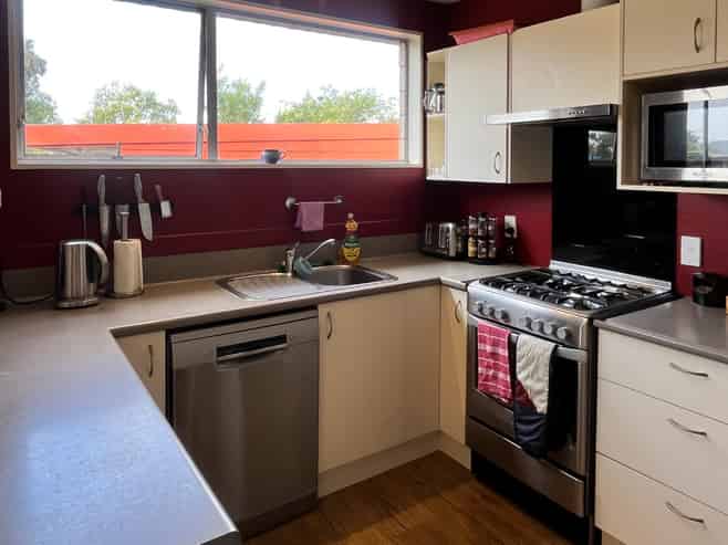 8 Cardinal Drive, Hillmorton