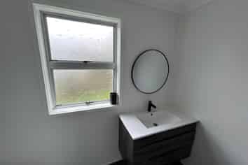 1/49b Lysander Crescent, Beach Haven