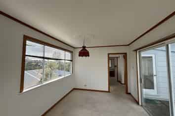 14A  Roseberry Ave, Birkenhead