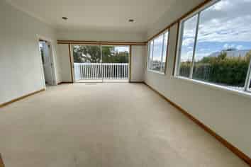14A  Roseberry Ave, Birkenhead